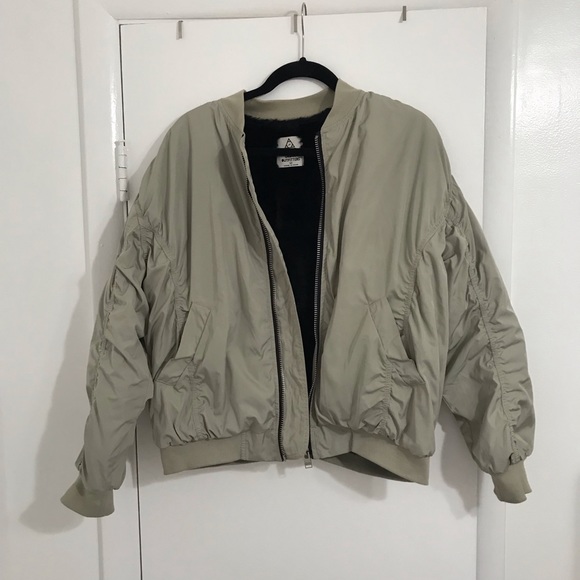M_5bf26b40bb761548dc395fde